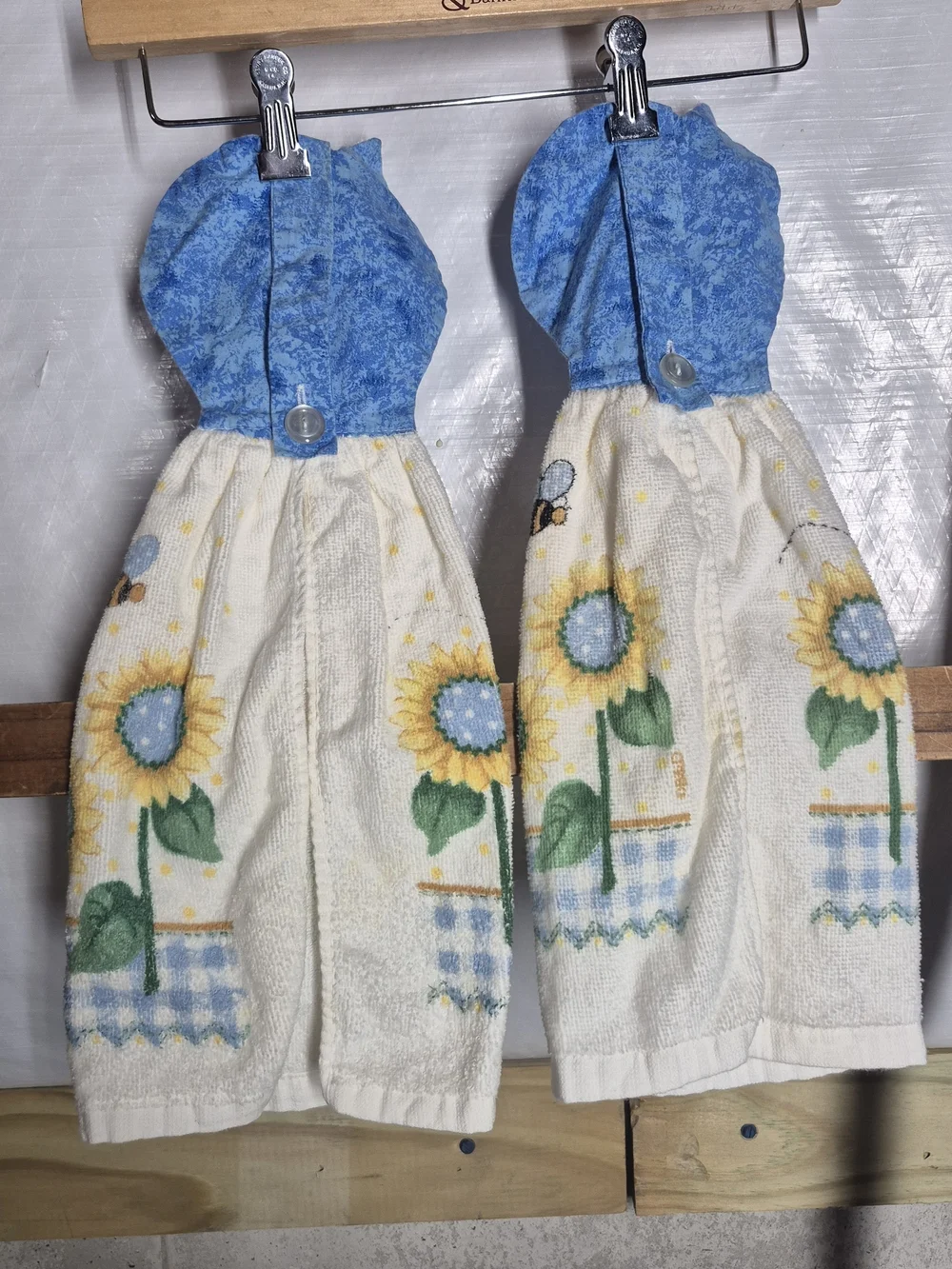 Blue & Yellow Sunflower Bee Kitchen towels with Button closure. 2 pc bundle